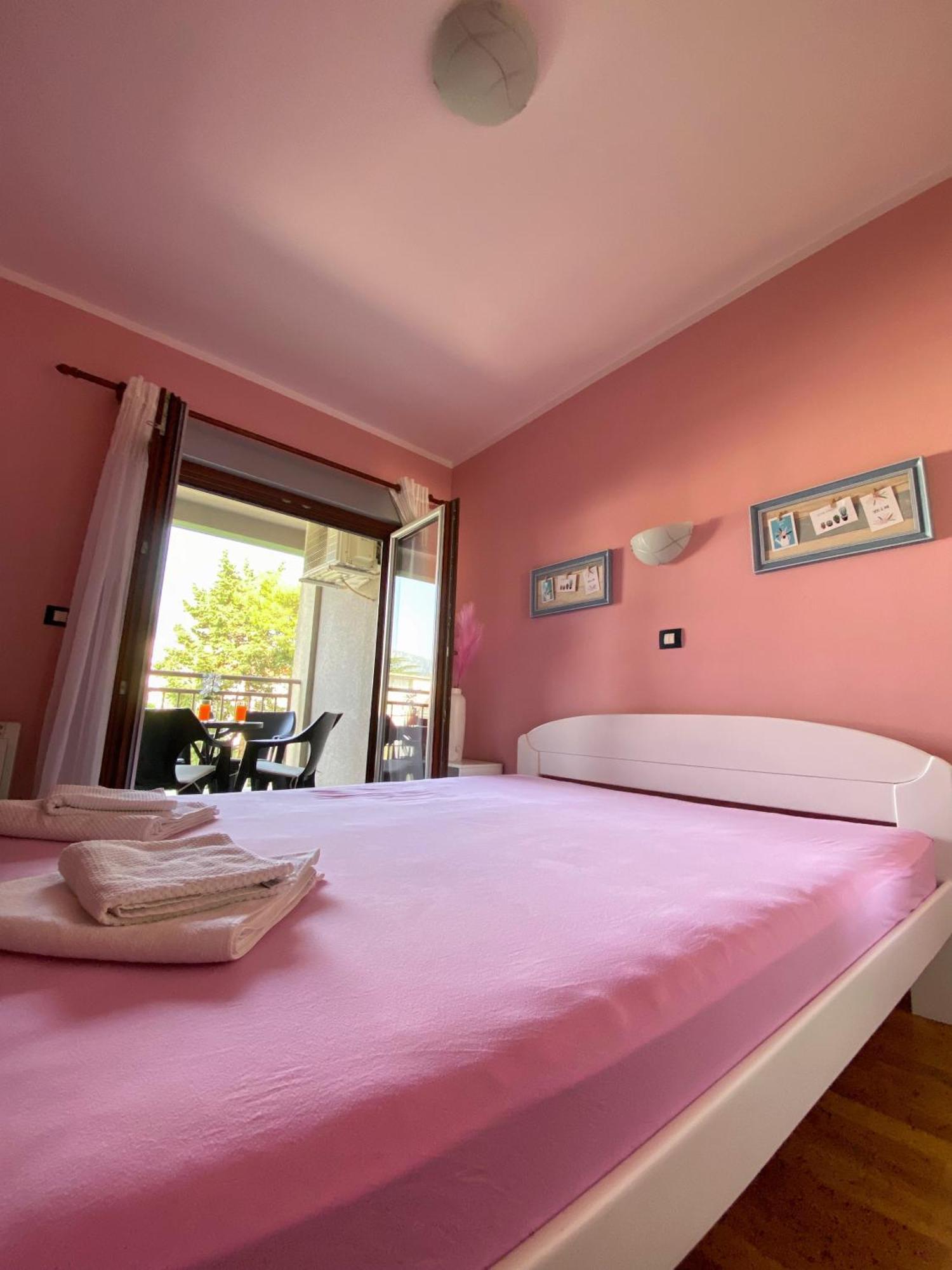 Apartment Center Adria Bar Buitenkant foto